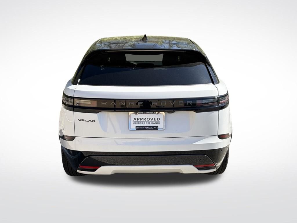 Used 2026 White Land Rover Dynamic SE image 7