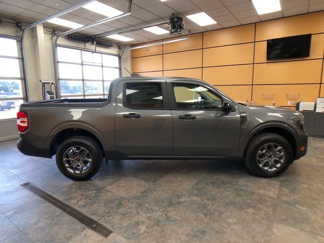 New 2026 Carbonized Gray Metallic Ford XLT image 8