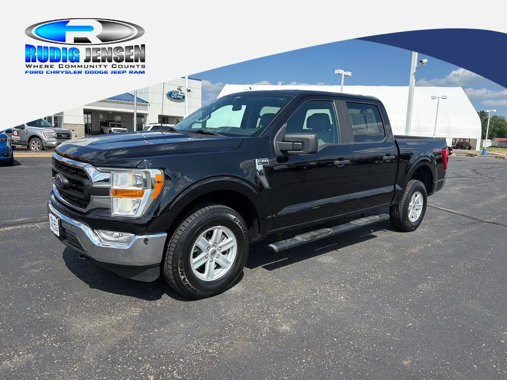 Used 2021 Black Ford XLT image 1
