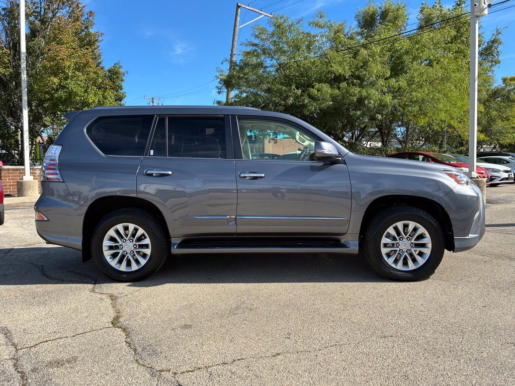Used 2019 Gray Lexus 460 image 4