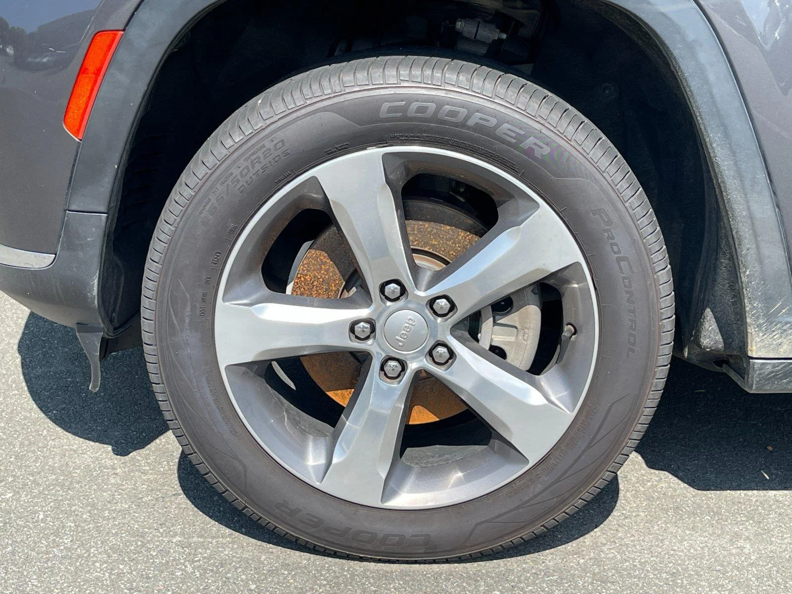 Used 2021 Baltic Gray Metallic Clearcoat Jeep Limited image 10