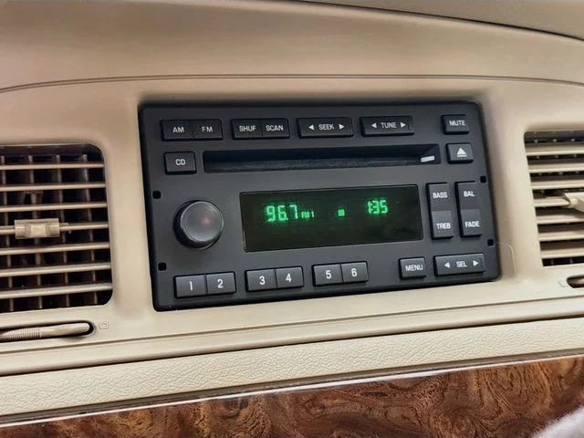 Used 2008 Tan Mercury GS image 13
