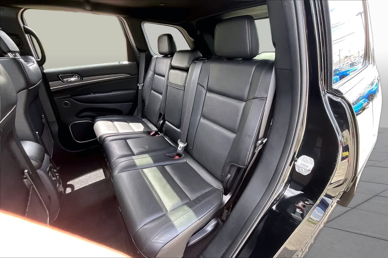 Used 2020 Diamond Black Crystal Pearlcoat Jeep High Altitude image 20