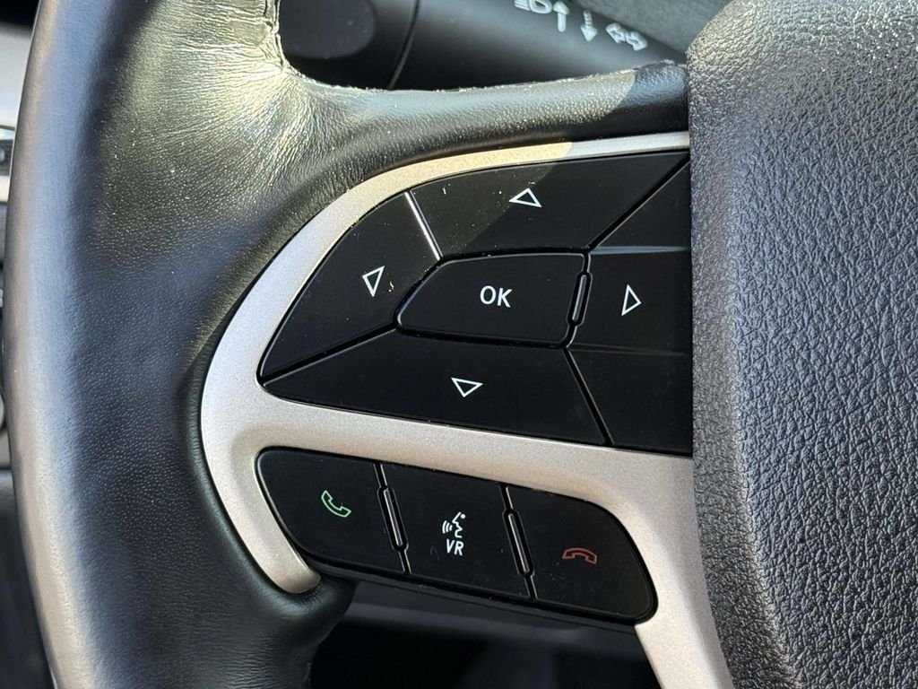 Used 2018 Crystal Metallic Jeep Limited image 22
