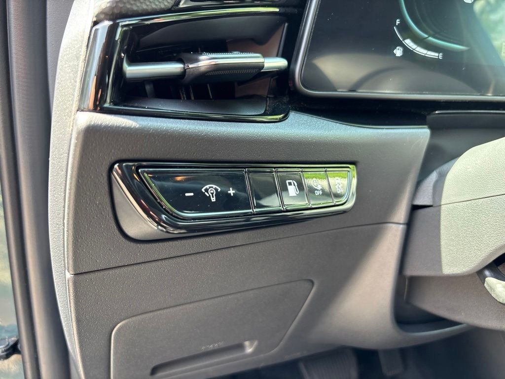 Used 2025 Green Kia EX image 27