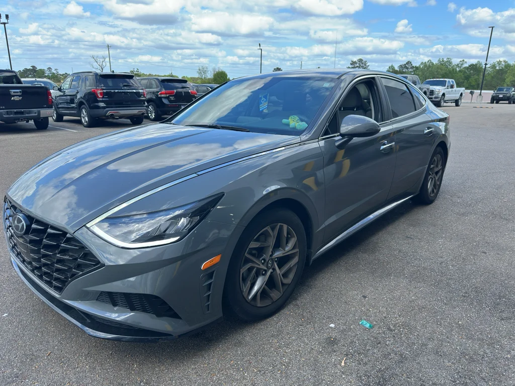 2020 Hyundai Sonata SEL's photo