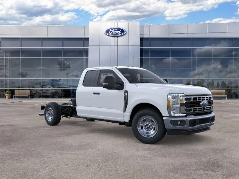New 2026 Oxford White Ford XL image 35