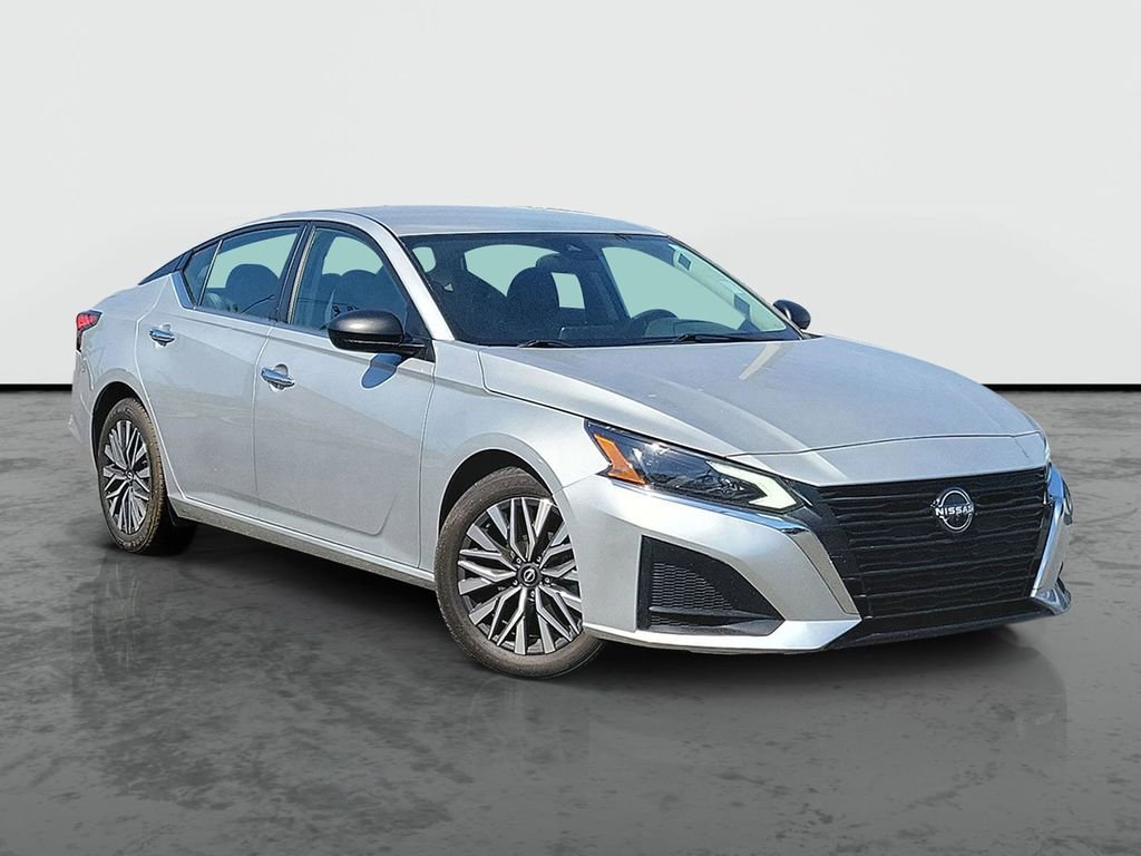 2024 Nissan Altima SV