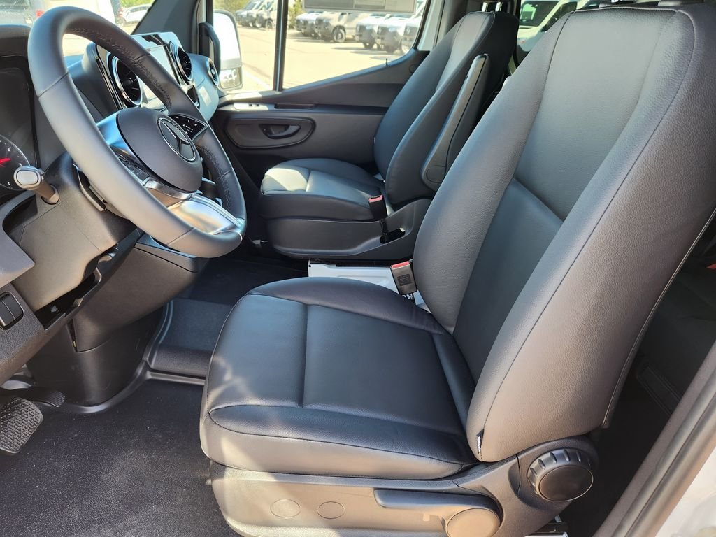 New 2026 ARCTIC WHITE Mercedes-Benz PASSENGER image 14