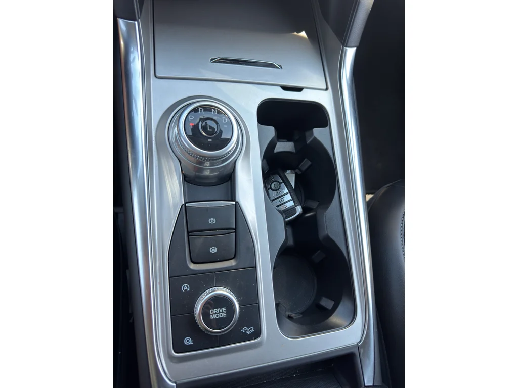 Certified Used 2021 Agate Black Metallic Ford XLT image 18