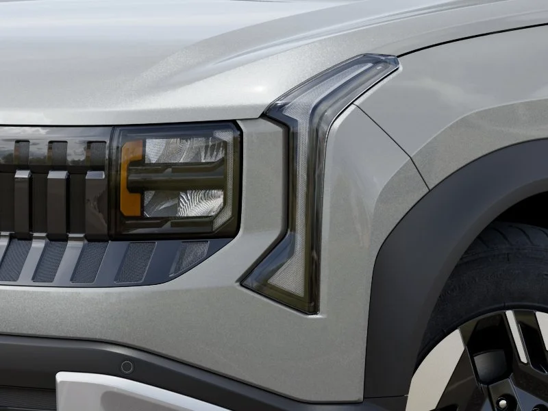 New 2027 Ivory Silver Kia LX In-Transit image 10