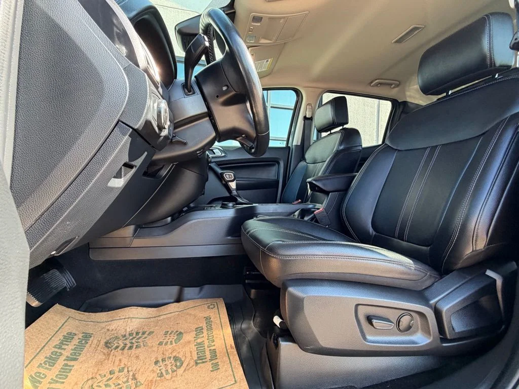 Used 2023 Gray Ford Lariat image 9