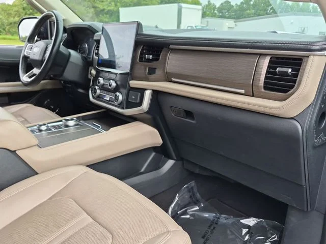 Used 2024 Blue Ford Limited image 35