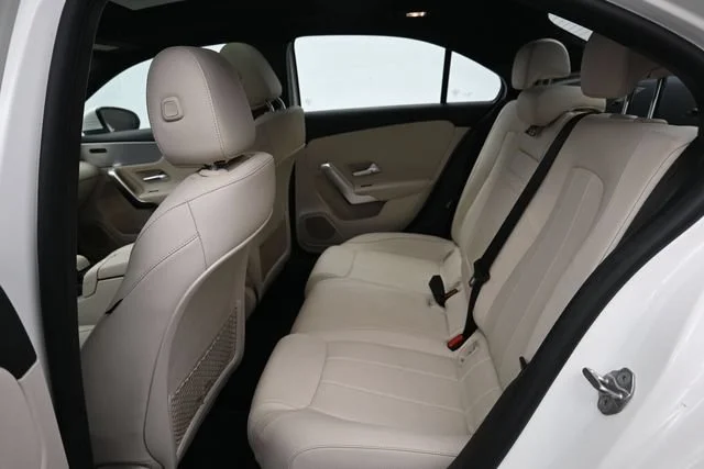 Used 2022 Polar White Mercedes-Benz A 220 image 21