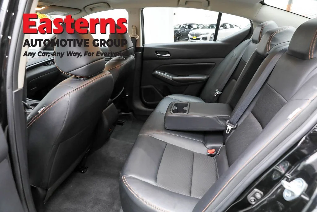 Used 2022 Black Nissan 2.5 SR image 21