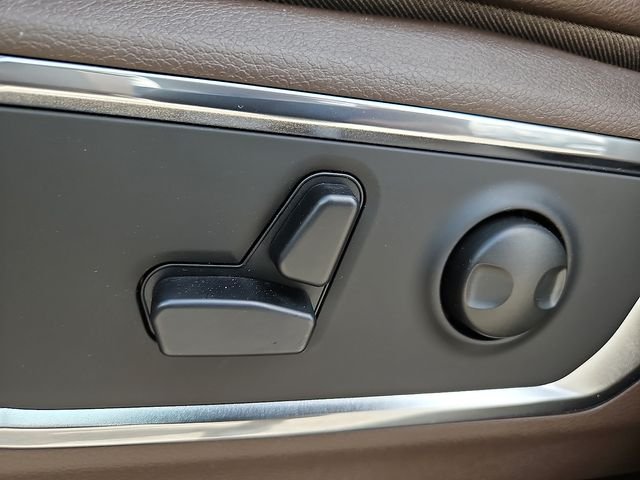 New 2026 Forged Blue Metallic Exterior Paint RAM Laramie image 14