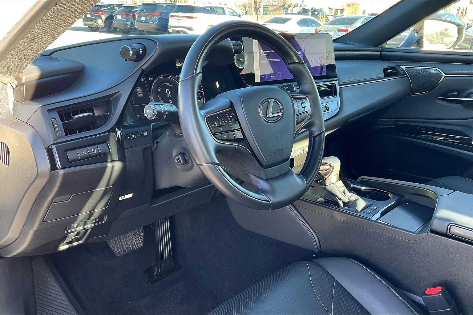 Used 2024 Eminent White Pearl Lexus Luxury image 17