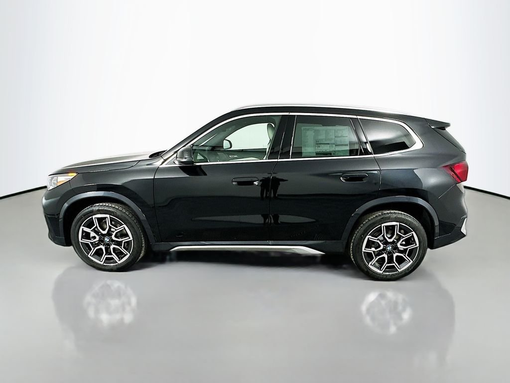 Used 2026 Black Sapphire Metallic BMW xDrive28i image 8