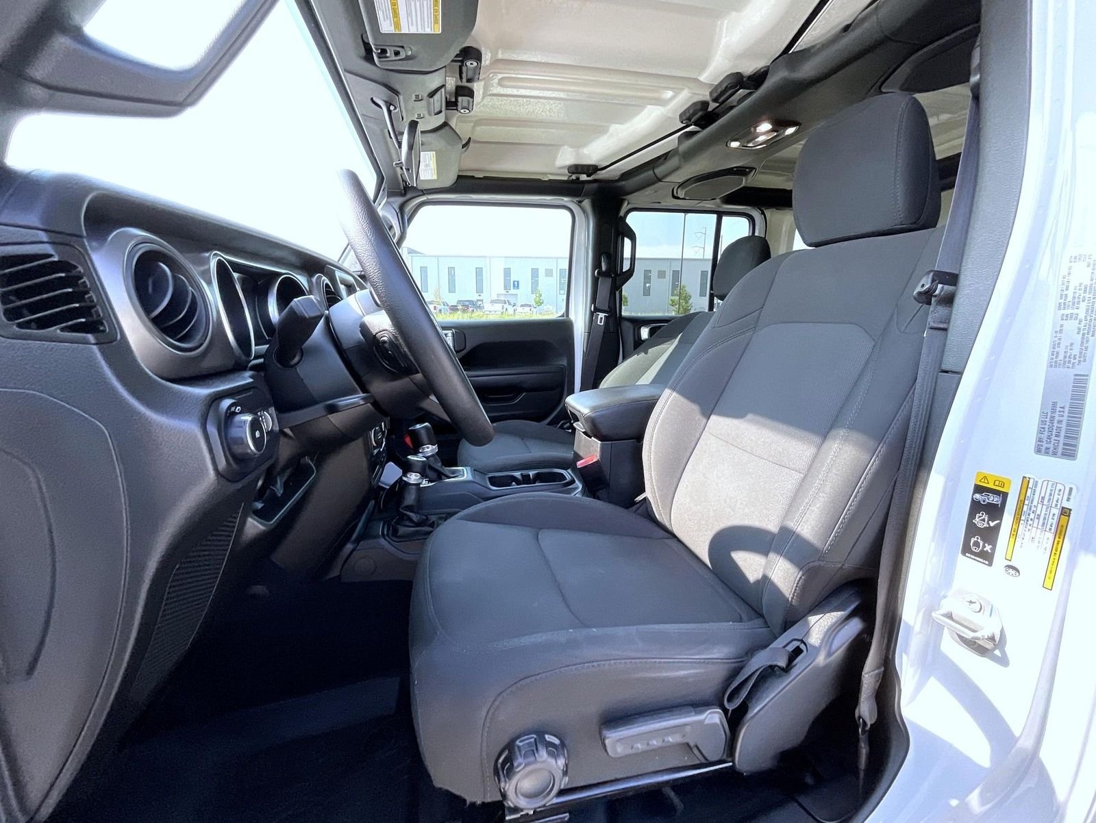 Used 2022 White Jeep Unlimited Willys image 11
