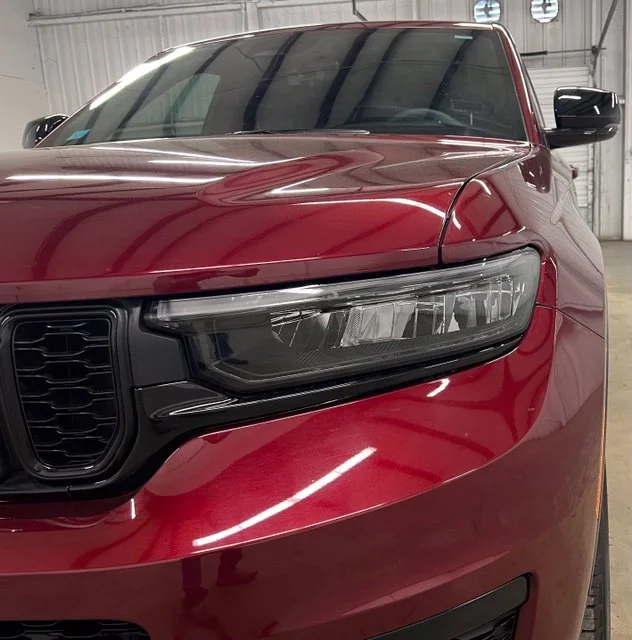 Used 2025 Red Jeep Altitude X image 9