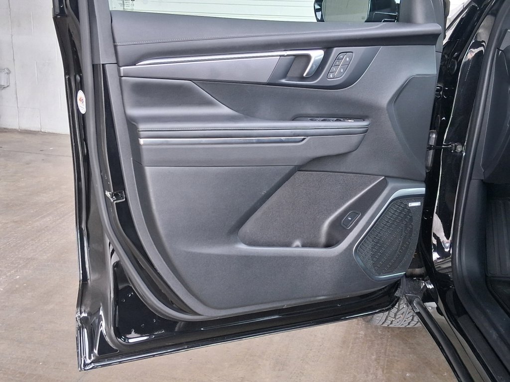 Used 2025 Ebony Twilight Metallic Buick Sport Touring image 16
