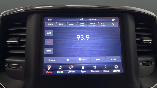Used 2019 Diamond Black Crystal Pearlcoat Ram Laramie image 14