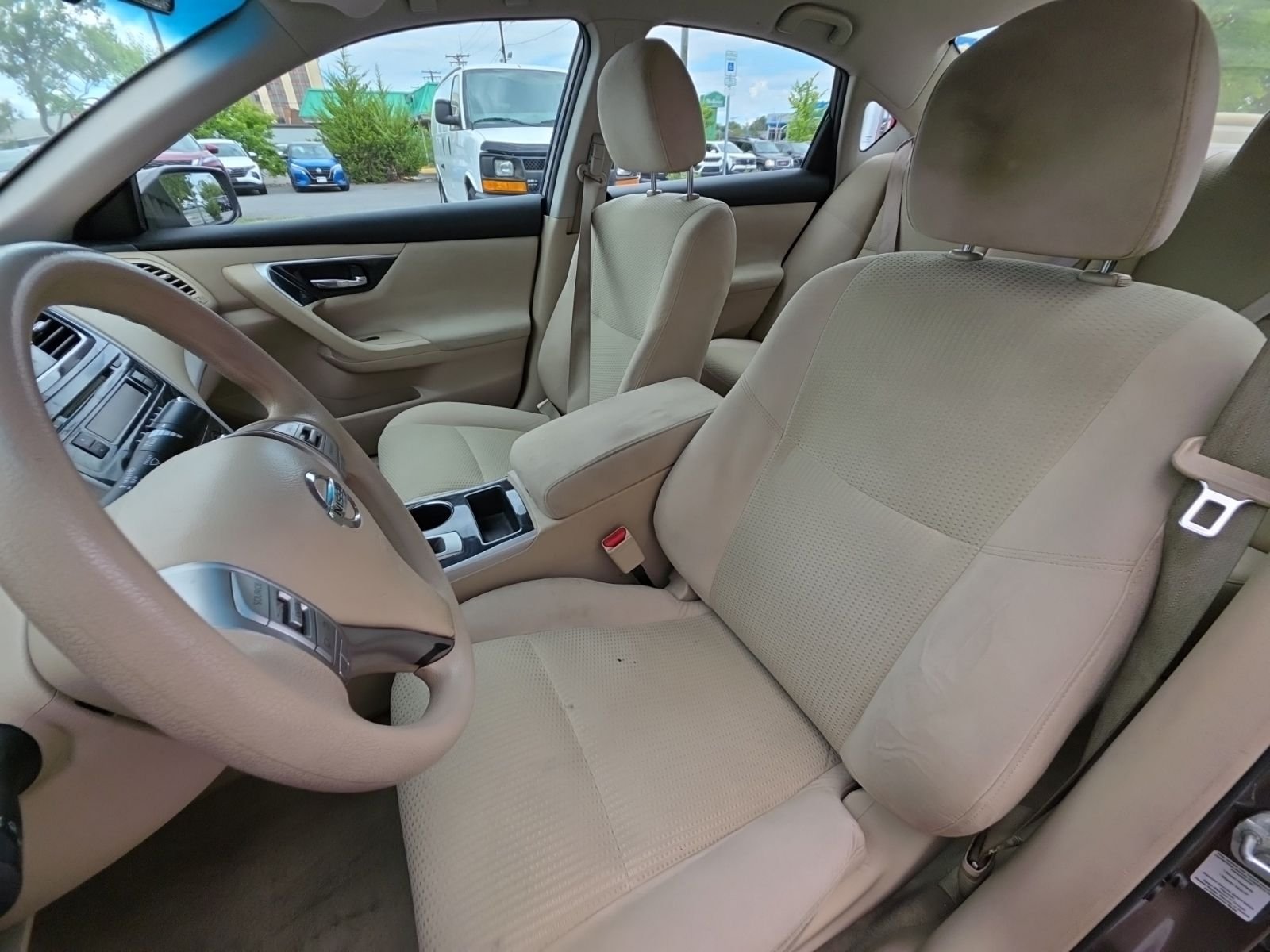 Used 2014 Brown Nissan 2.5 S image 30
