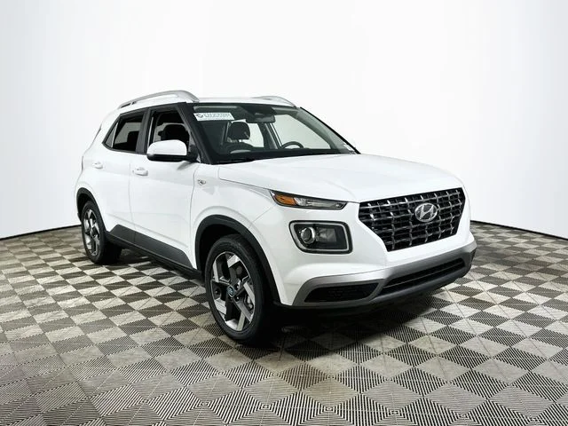 New 2026 Hyundai VENUE SEL