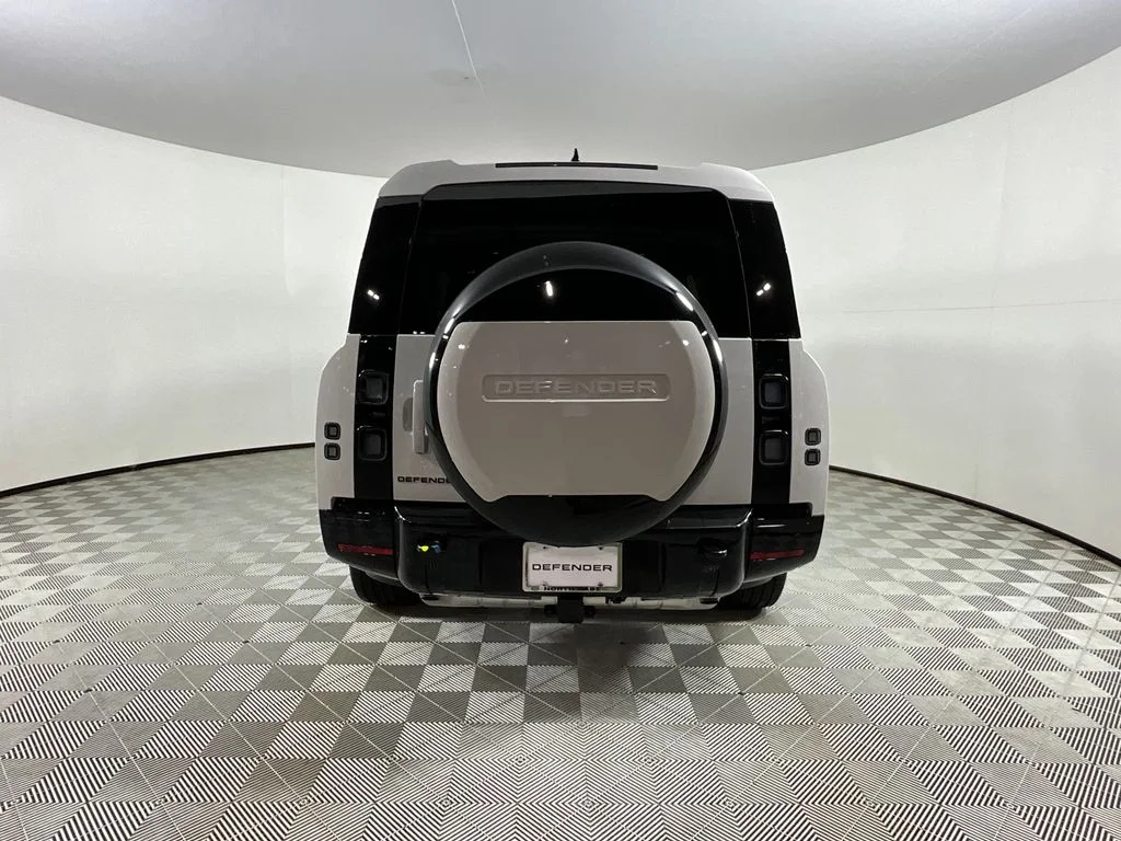 New 2026 Borasco Grey Land Rover X-Dynamic SE image 7