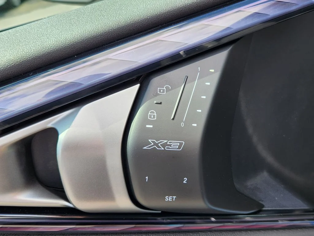 New 2026 Arctic Race Blue metallic BMW 30 xDrive image 16