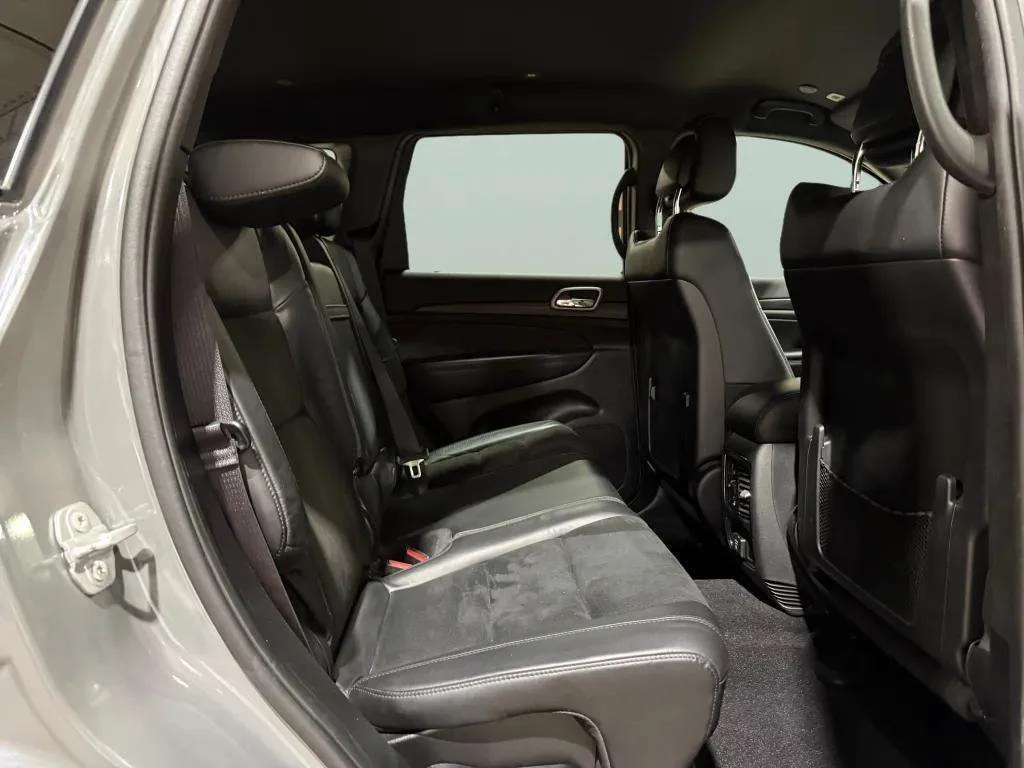 Used 2021 Sting-Gray Clearcoat Jeep Laredo X image 24