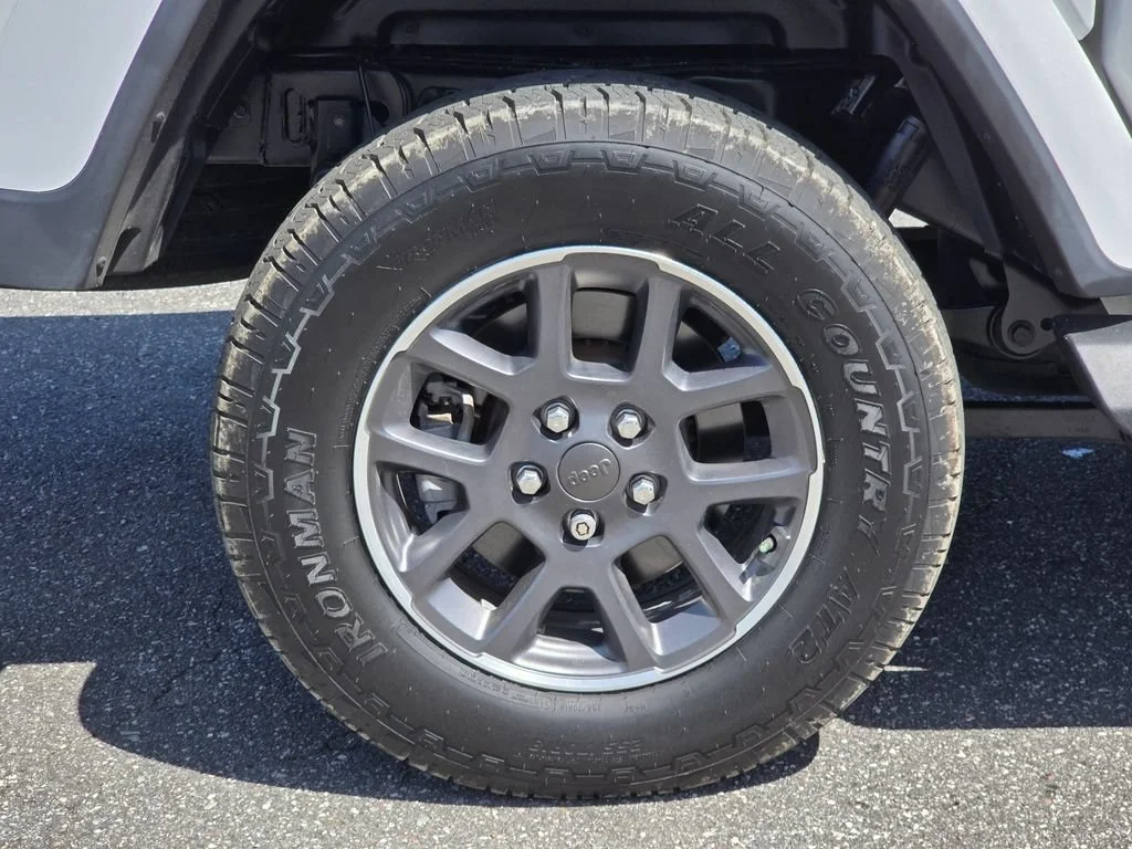 2020 Jeep Gladiator Overland - Photo 14