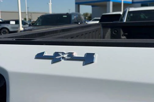 New 2026 Summit White GMC SLE image 8
