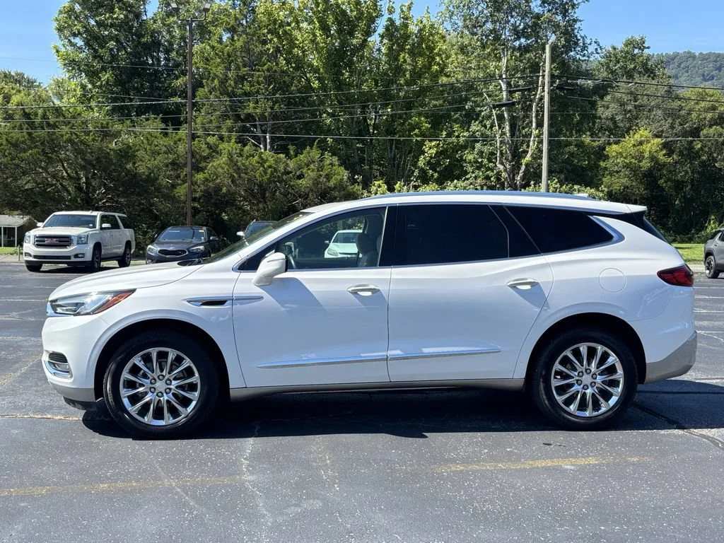 Used 2021 Includes Satin Nickel lower exterior accent color.) Buick Premium image 9