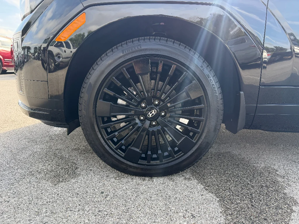 New 2027 Phantom Black Hyundai Calligraphy image 23