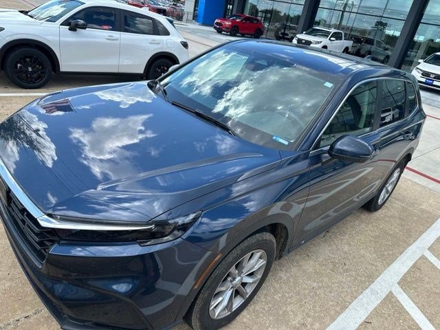 Used 2024 sparkle silver metallic Honda EX image 4