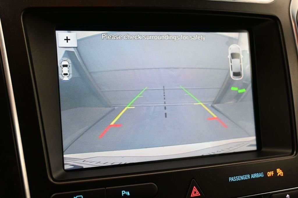 Used 2017 White Ford Limited image 23