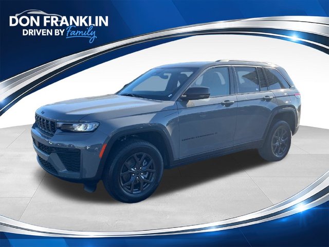 2027 Jeep Grand Cherokee Laredo Altitude