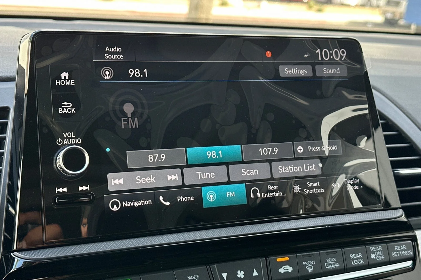 New 2026 Sonic Gray Pearl Honda Touring image 20