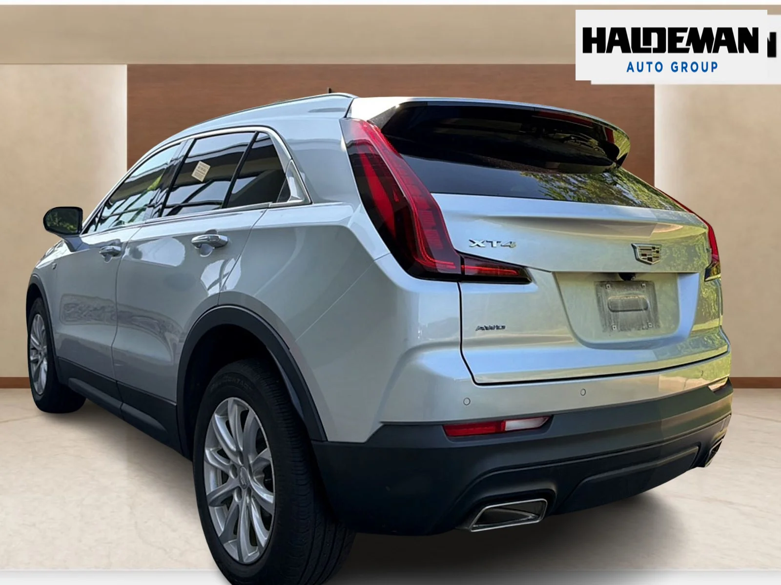 Used 2021 Radiant Silver Metallic Cadillac AWD Luxury image 3