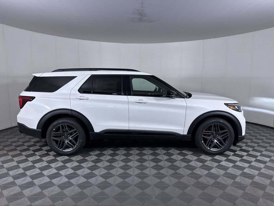 New 2026 Star White Metallic Tri-Coat Ford ST image 10