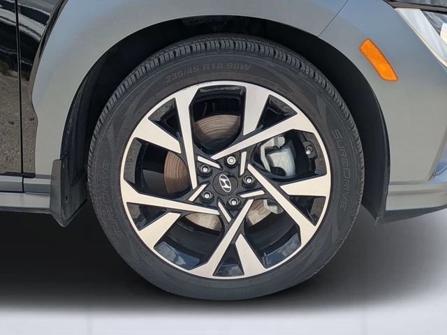 Used 2022 Black Hyundai Limited image 11