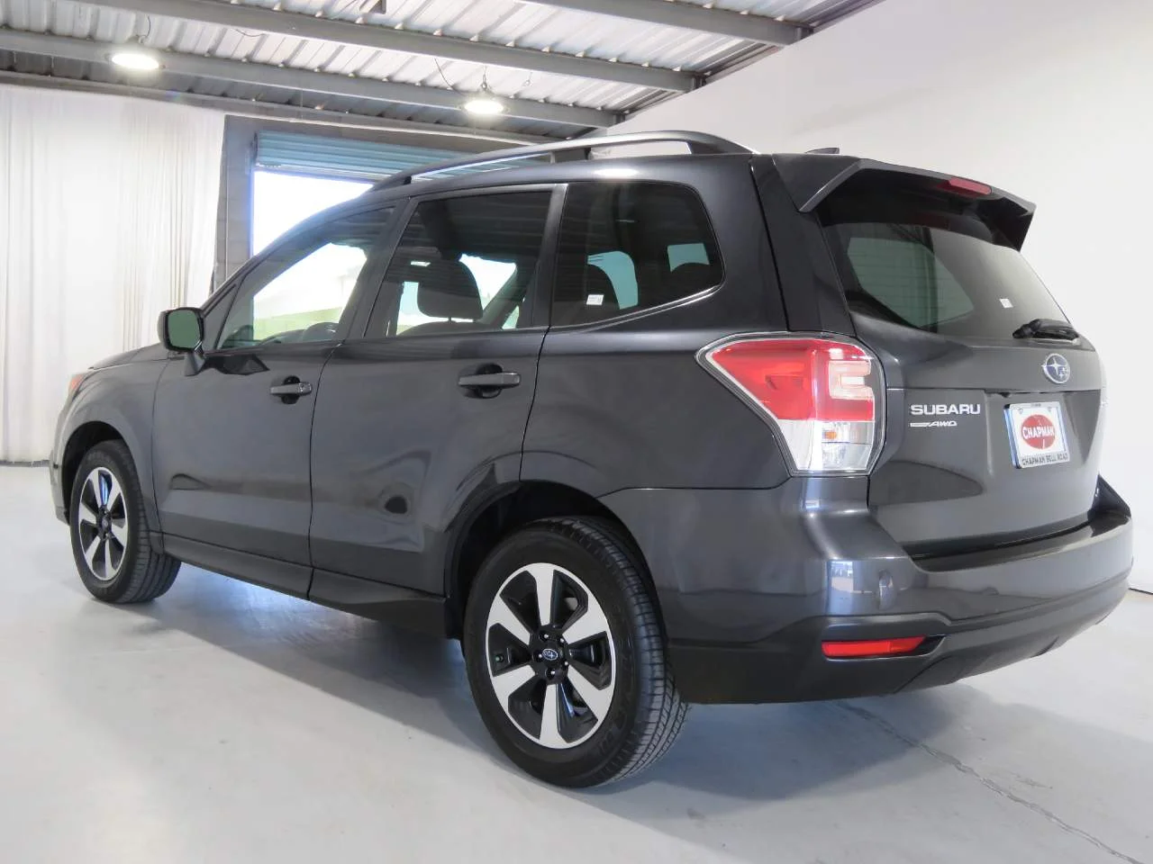 Used 2018 Quartz Blue Pearl Subaru 2.5i Premium image 6