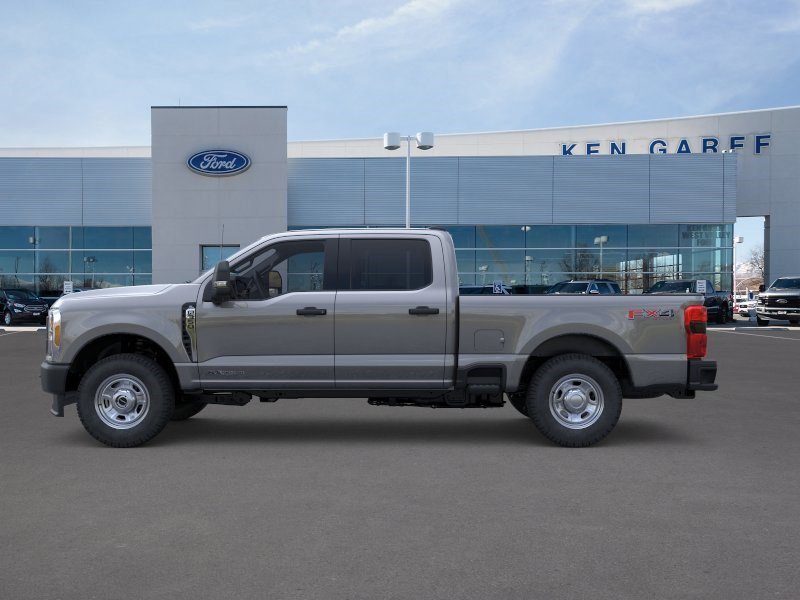 New 2026 Carbonized Gray Metallic Ford XL image 3