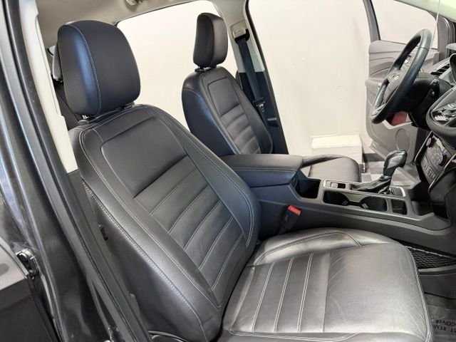 Used 2018 Magnetic Ford Titanium image 24