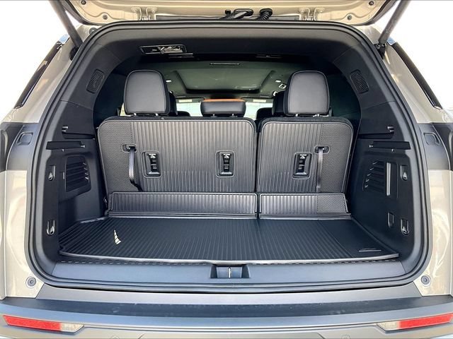 New 2027 Sandstone Gray Chevrolet Z71 image 15
