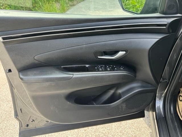 Used 2022 Gray Hyundai SEL image 8