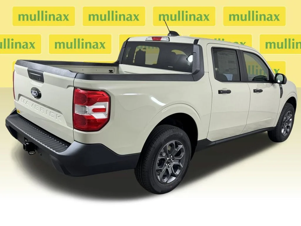 New 2025 Beige Ford XLT image 21
