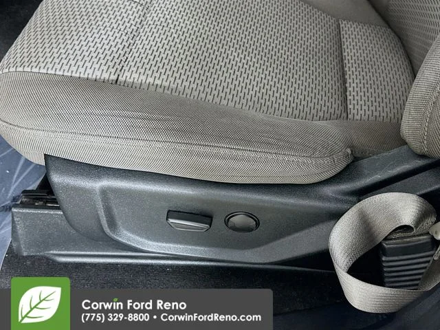 Used 2019 Oxford White Ford XLT image 18