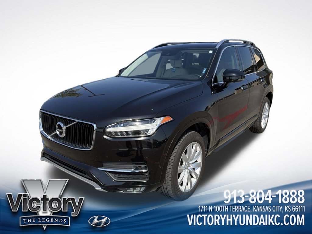2017 Volvo XC90 T6 Momentum
